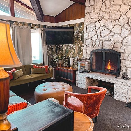 The Springs Motel New Ashford Exteriér fotografie