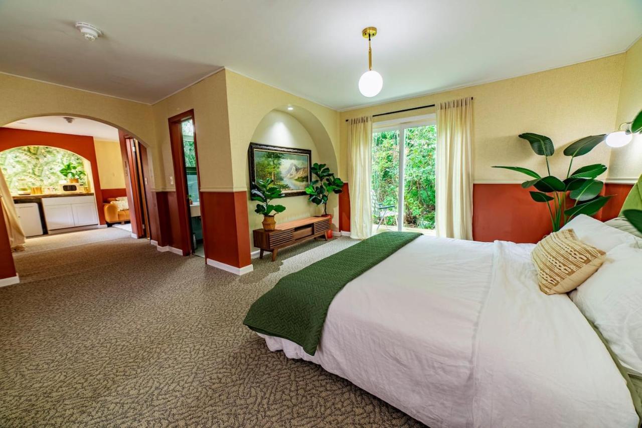 The Springs Motel New Ashford Exteriér fotografie