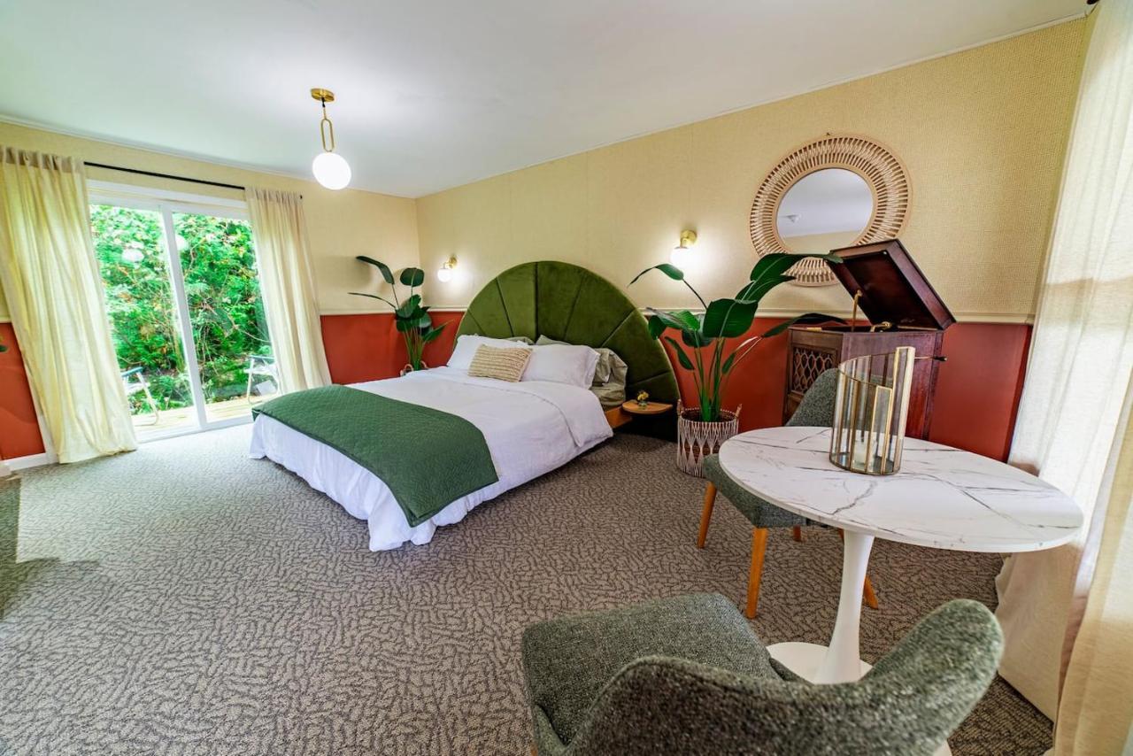The Springs Motel New Ashford Exteriér fotografie