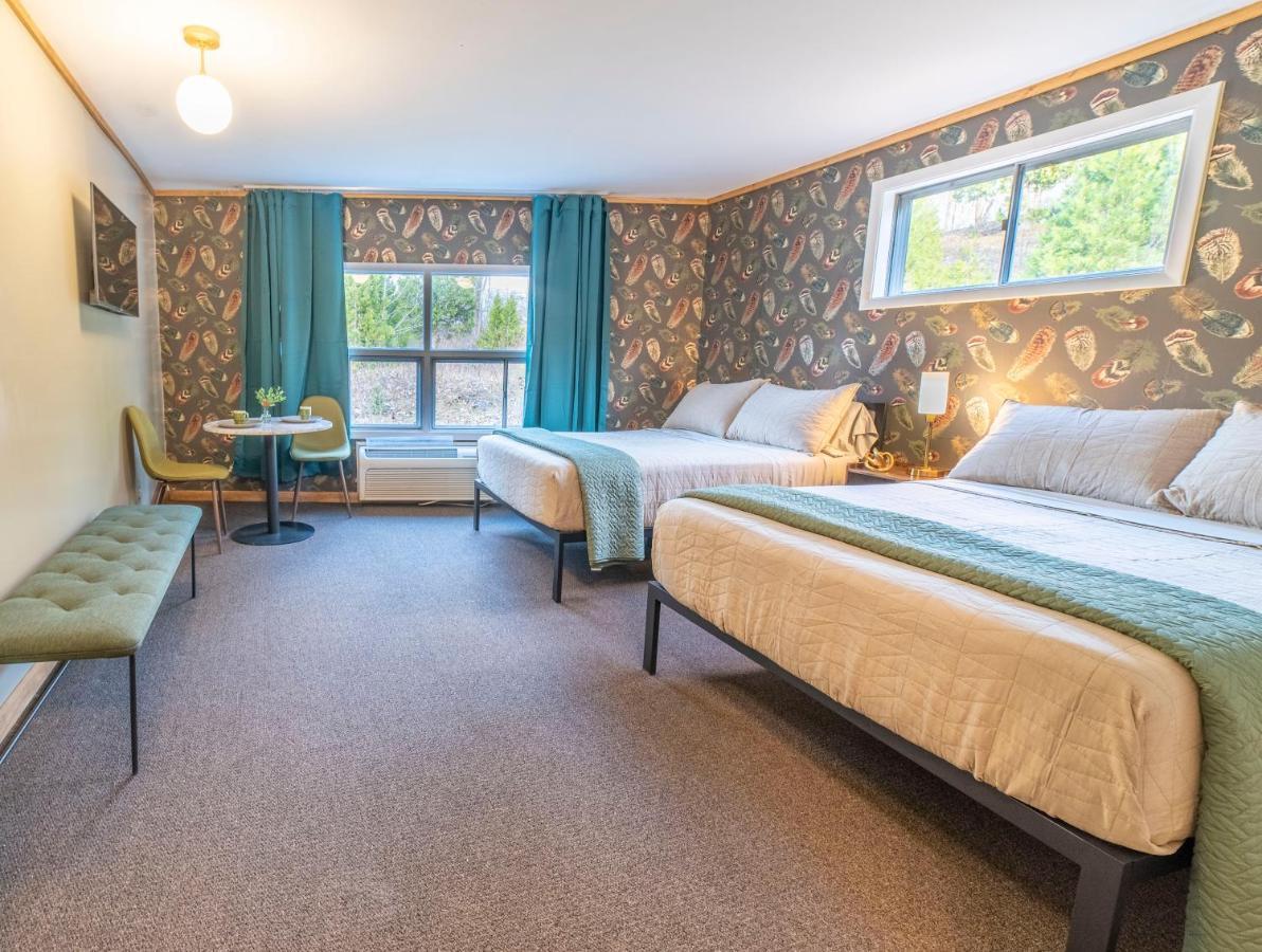 The Springs Motel New Ashford Exteriér fotografie