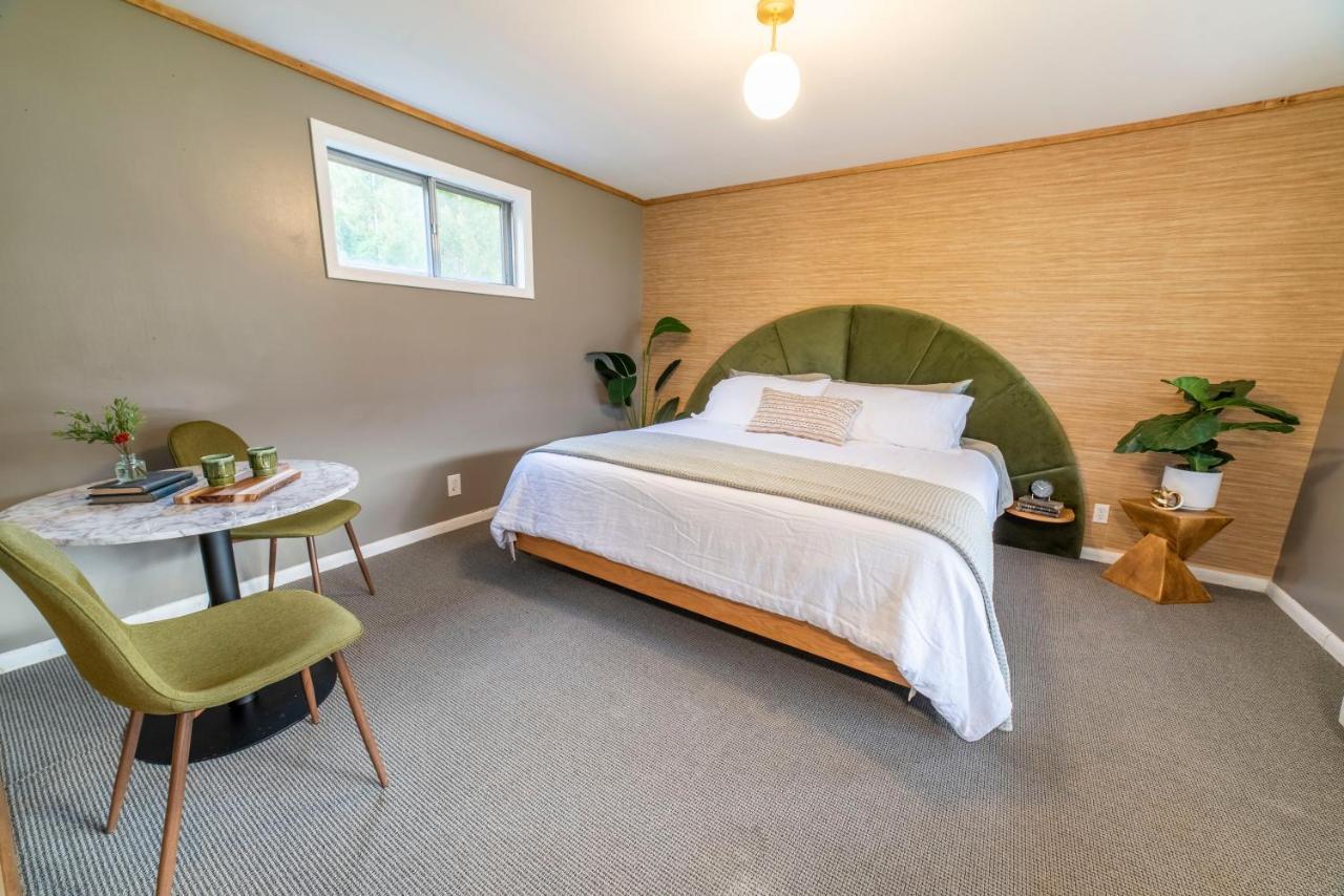 The Springs Motel New Ashford Exteriér fotografie
